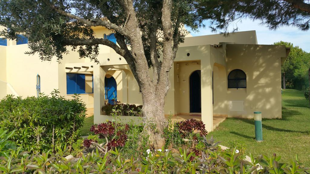 Apartamentos Clube Da Bemposta Alvor Exterior photo